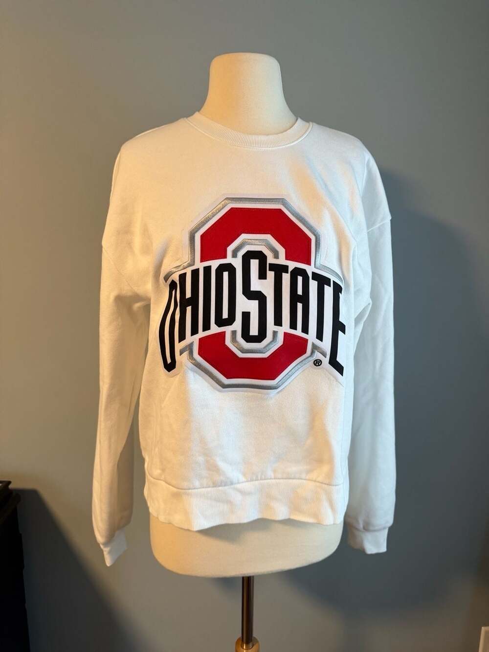 Ohio State Buckeyes Women's Victory Crewneck Pullover Sweatshirt